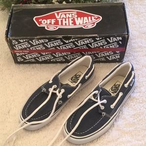 NEW Vans shoes